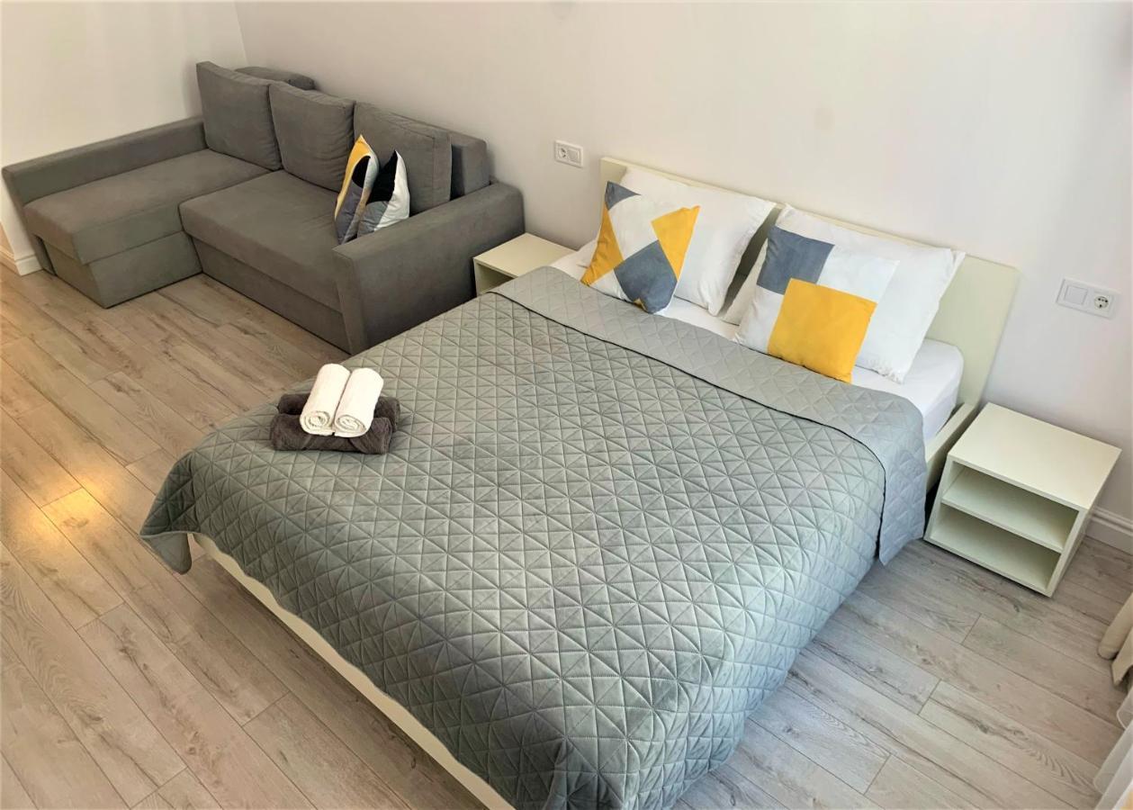 Iris Apartment On Popovich Leopoli Esterno foto