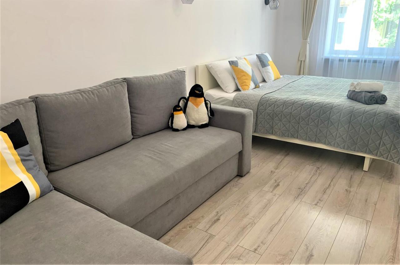 Iris Apartment On Popovich Leopoli Esterno foto